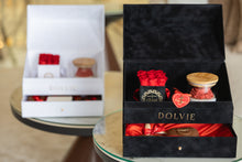 Valentine’s Day Limited Edition 💝
Candle. Chocolate. Flowers.