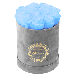 Small Luxury Round Velvet bouquet with more than  10 Roses