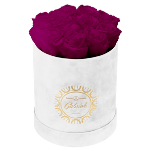 Small Luxury Round Velvet bouquet with more than  10 Roses