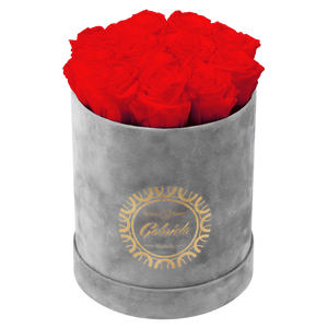 Small Luxury Round Velvet bouquet with more than  10 Roses