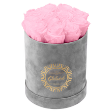 Small Luxury Round Velvet bouquet with more than  10 Roses