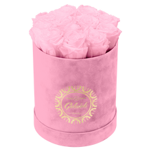 Small Luxury Round Velvet bouquet with more than  10 Roses
