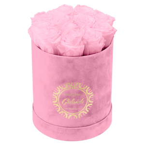 Small Luxury Round Velvet bouquet with more than  10 Roses
