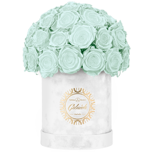 Velvet Special Collection bouquet with more than 25 Roses