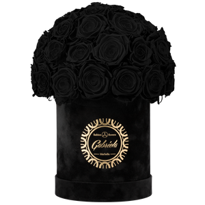 Velvet Special Collection bouquet with more than 25 Roses