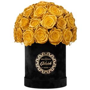 Velvet Special Collection bouquet with more than 25 Roses