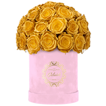 Velvet Special Collection bouquet with more than 25 Roses