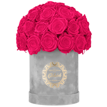 Velvet Special Collection bouquet with more than 25 Roses