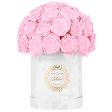Velvet Special Collection bouquet with more than 25 Roses