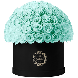 Xtra Large Velvet Special Collection bouquet with more than 100 Roses