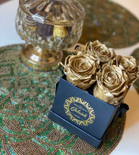 4 Roses  Velvet Square Box