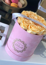 Small Luxury Round Velvet bouquet with more than  10 Roses